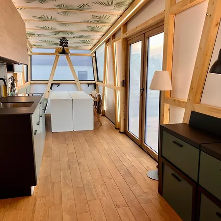 Basecamp Tiny House Eco-Resort Ijmuiden Room photo