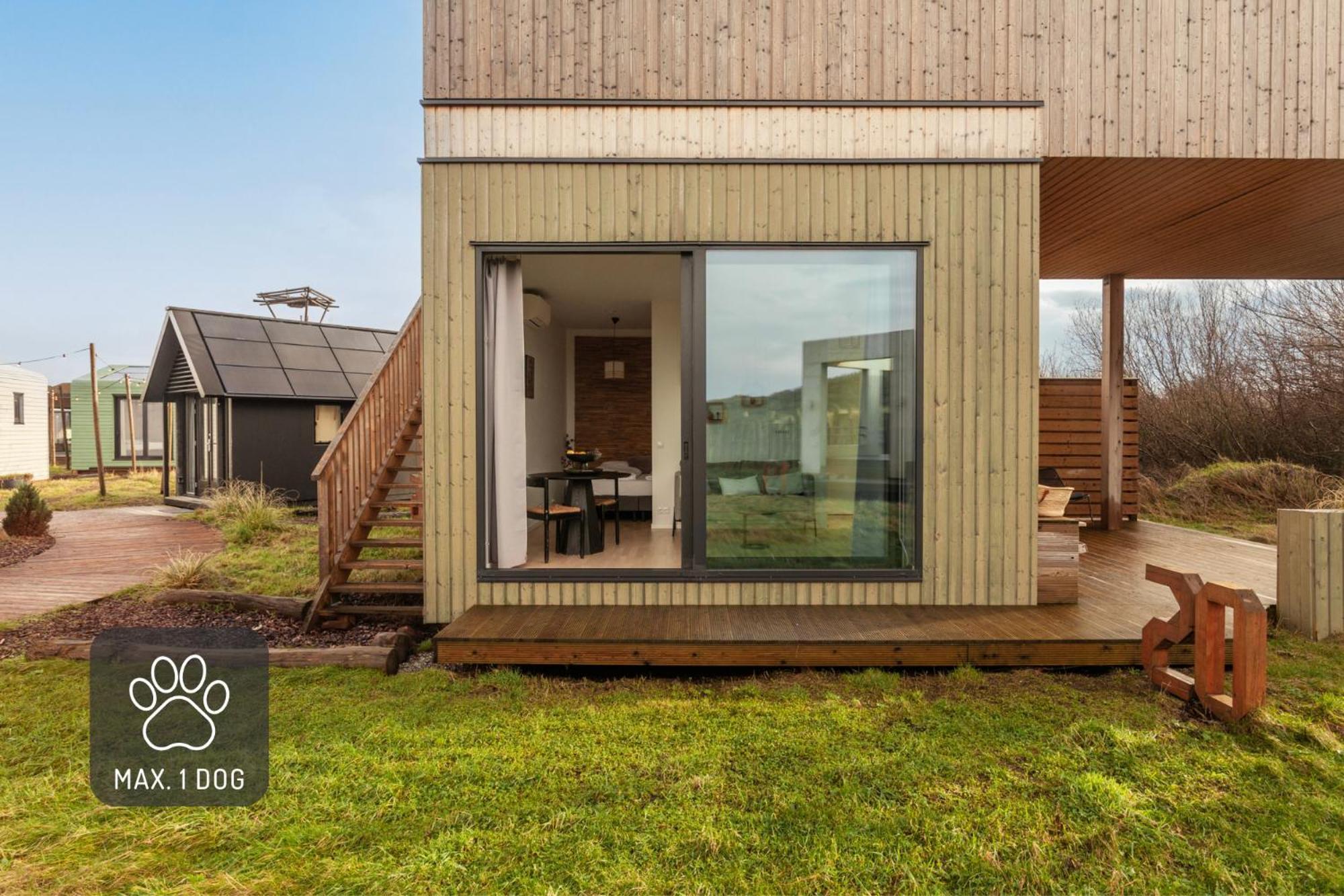 Basecamp Tiny House Eco * IJmuiden